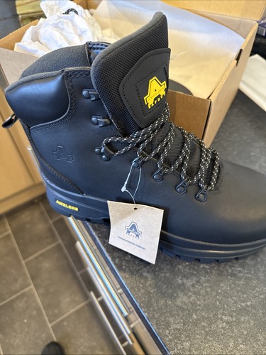 Amblers safety 194 - 194, grizedale
