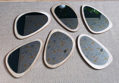 Set pebble shaped mirrors - of,