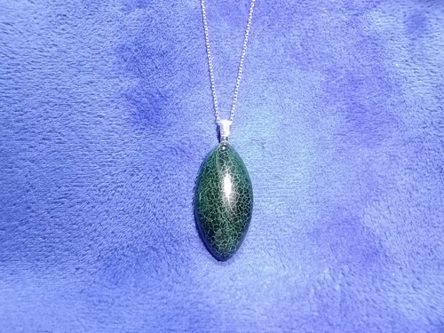 Dark green dragons vein - green,