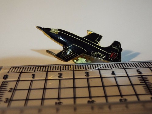 Aircraft pin badge 3 - badge,