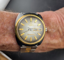Timex Q Quartz Mens Vintage
