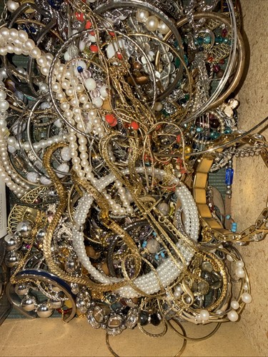 Unsearched jewelry lot vtg - jewelry,