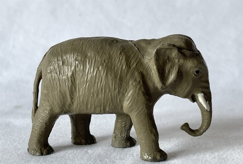 Vintage painted toy britains - vintage,