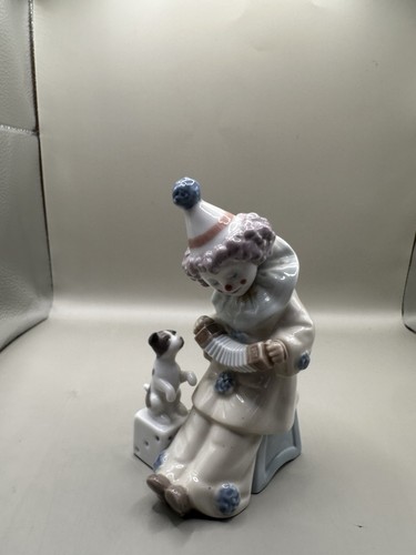 Lladro clown figurine - figurine, dog