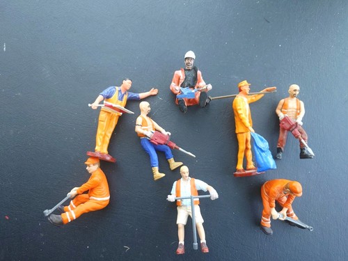 Gauge figures workmen 8 - figures,