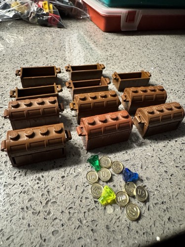 Lego pirate treasure - lego,