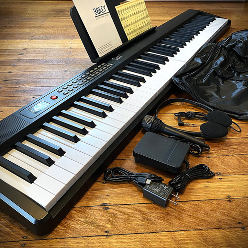 Black key electric piano - black, 88-key