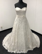 Justin Alexander 8744 Ivory Venice Lace Strapless Wedding Dress Designer See Des