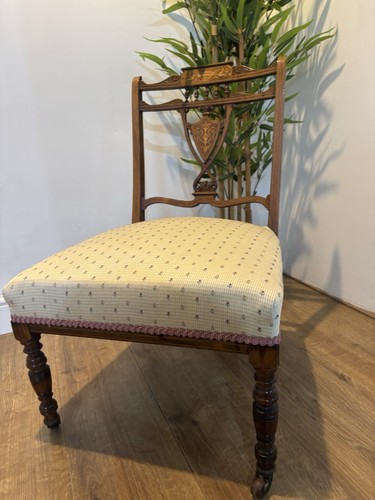 Edwardian walnut side chair