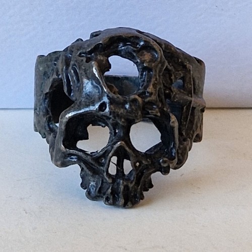 Large gothic skull ring 3 - large,