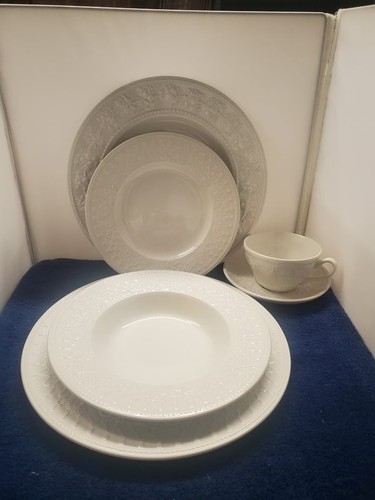 Wedgwood sunflowers piece - sunflowers, 6