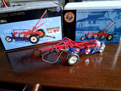 Ertl mccormick deering - ertl, 1:16