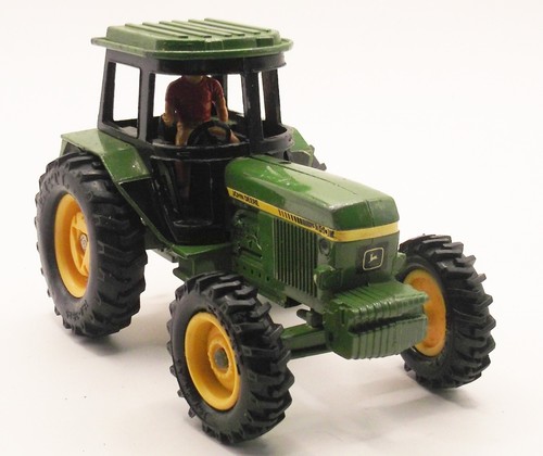 Ertl john deere - john,