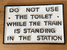 RAILWAY SIGN 'Do Not Use The