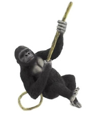 Country-Artists-Swinging-Goril