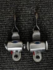 UNWIN RETRACTOR RESTRAINT