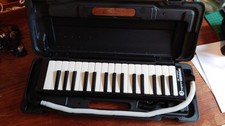 Hohner Student 32 Melodica in
