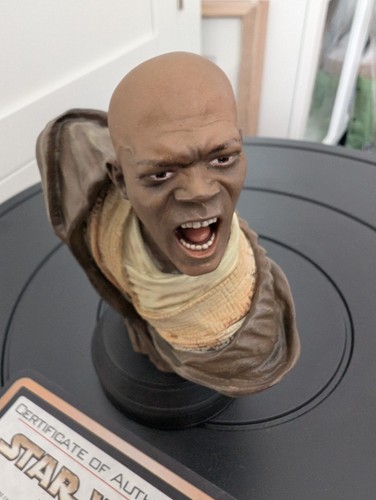 Gentle giant mini bust - giant,