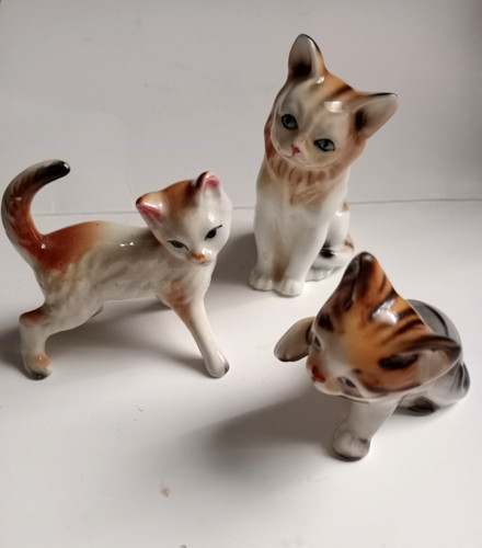 Bone china charming cat - bone,