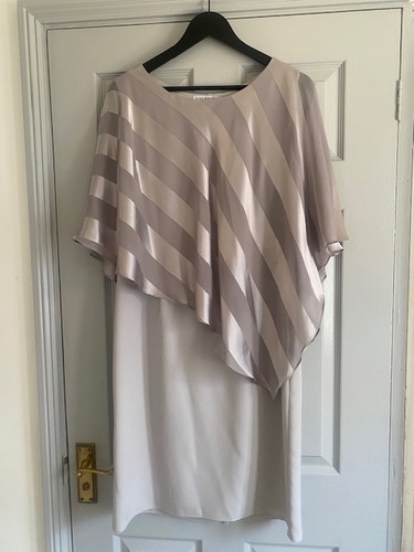 Gina bacconi silvergrey cape - bacconi,