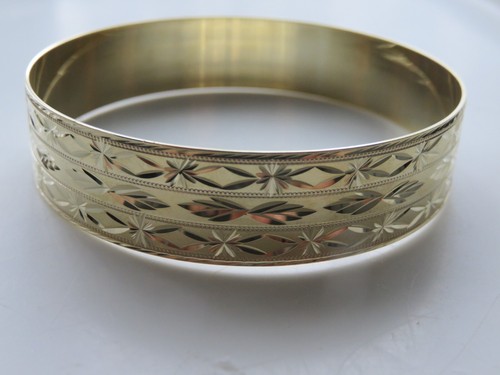 Gold solid slave bangle - gold, 9