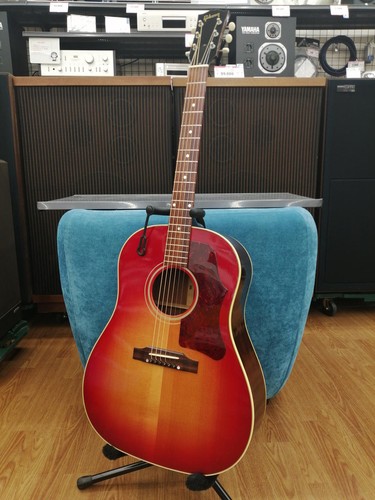 Gibson 2011 cherry - gibson, burst
