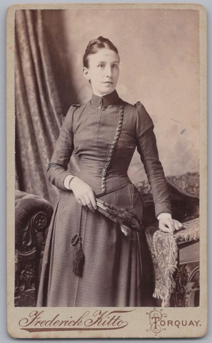Victorian woman dress - victorian, in