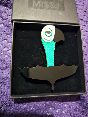 Mary poppins umbrella brooch - poppins,