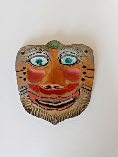 Joyful little ceramic wall - little,