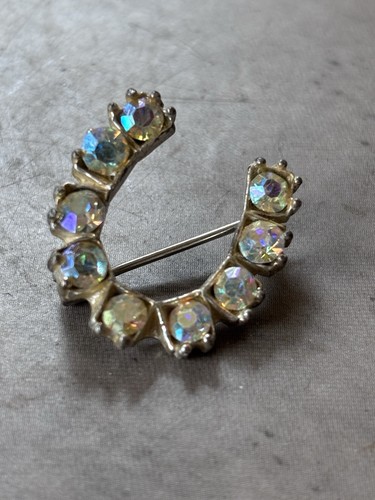 Vintage silver tone horseshoe - tone,