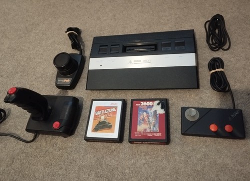 Atari 2600 console with - jr,