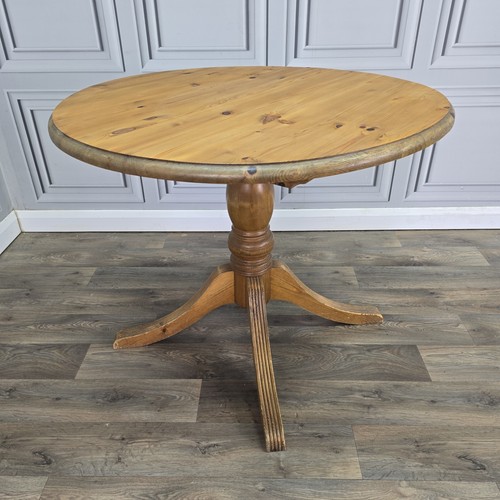 Vintage round pine table - vintage,