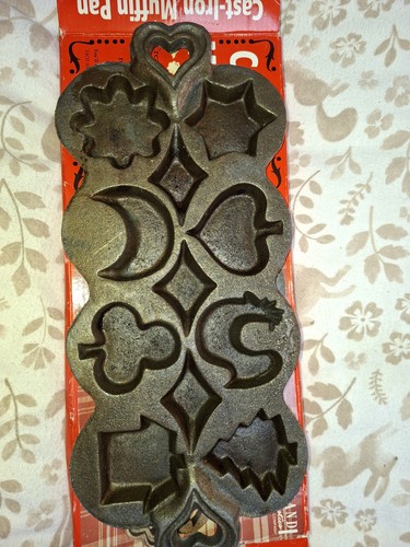 Cast iron muffin - muffin, /