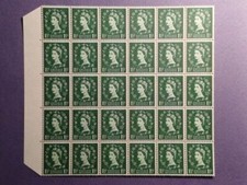 Wilding S35a 1 1/2d Green Typo/Letterpress 6mm Narrow Band LH Block of 30 MNH