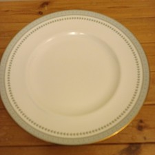 Royal Doulton Berkshire 10.5"