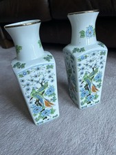 PAIR ANTIQUE CHINESE FAMILLE