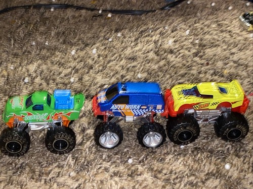 Monster trucks - 3,