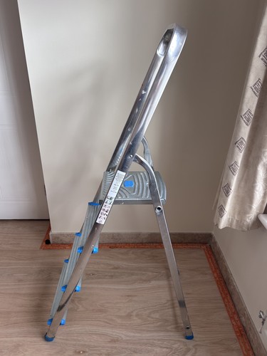Step ladders with platform - step,