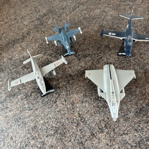 Die cast military - die, aircraft