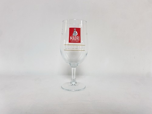 Madri excepcional chalice beer - chalice,