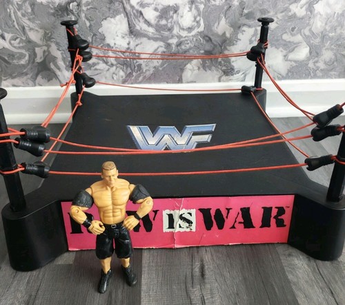 Wwf raw war wrestling - is,