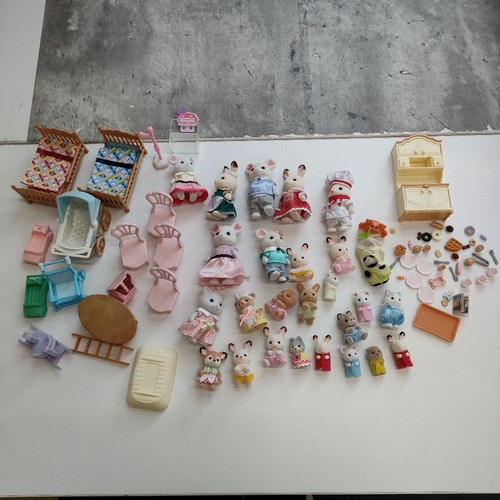 Sylvanian families huge - families, mixed