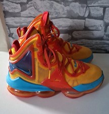 Nike LeBron 19  Space Jam Tune