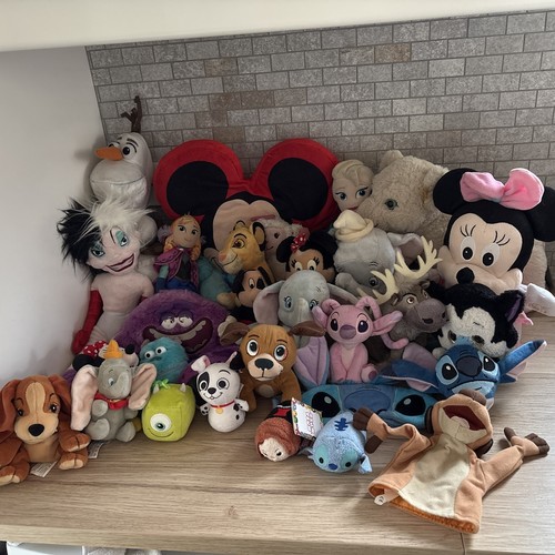 Job lot disney plush - 29,