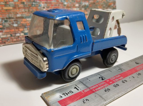 Vintage tinplate tow truck - vintage,