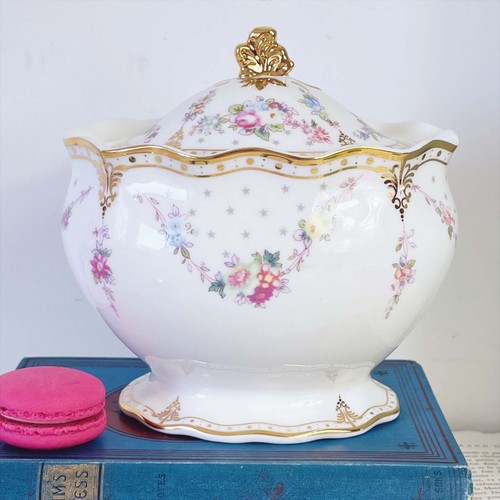 Royal crown derby style - derby,