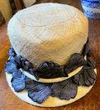 Vintage Cloche  Hat Cream Navy