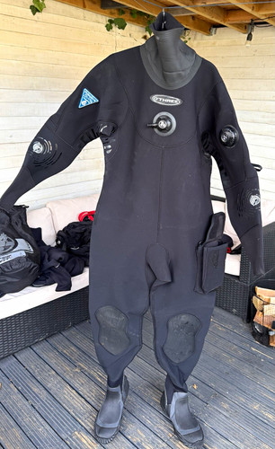 Three men scuba - scuba, diving