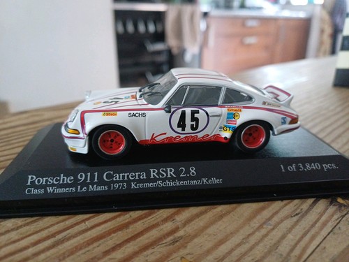 Minichamps 430 736945 mans - 430, le