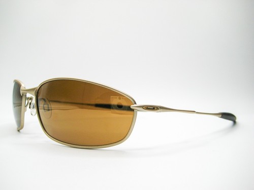 New authentic oakley - new,